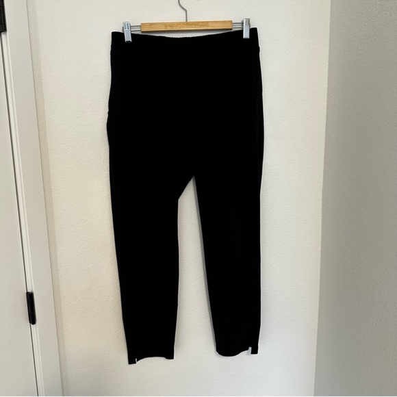 Athleta Brooklyn Ankle Pants Solid Black Side Ribbed Panel Size 8 Women’s - Picture 2 of 12